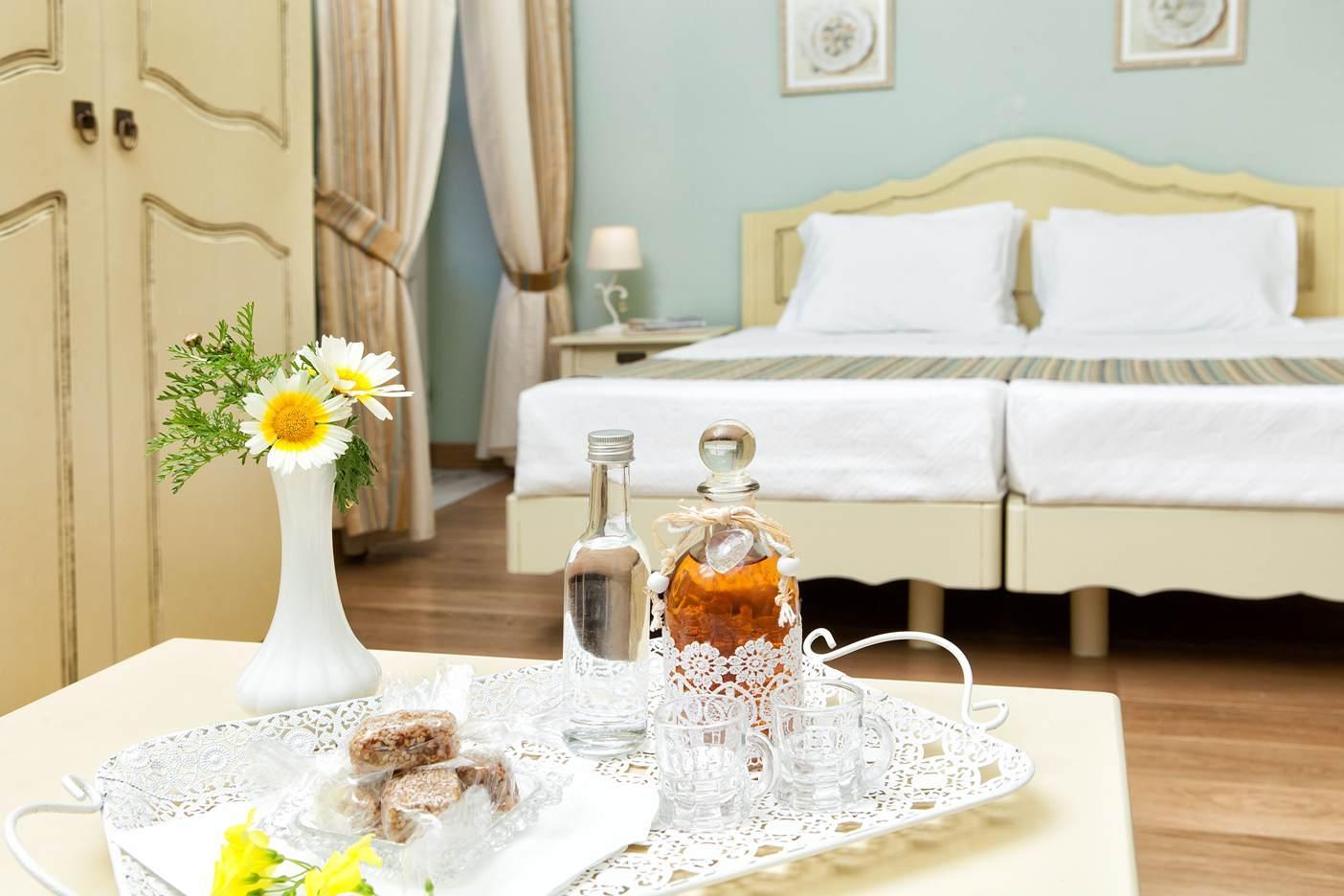 Egli Hotel Ándros エクステリア 写真