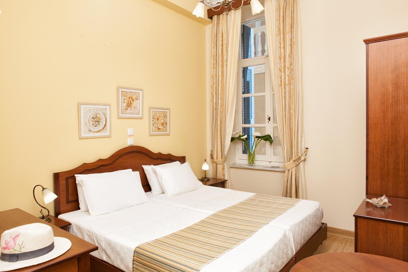 Egli Hotel Ándros エクステリア 写真