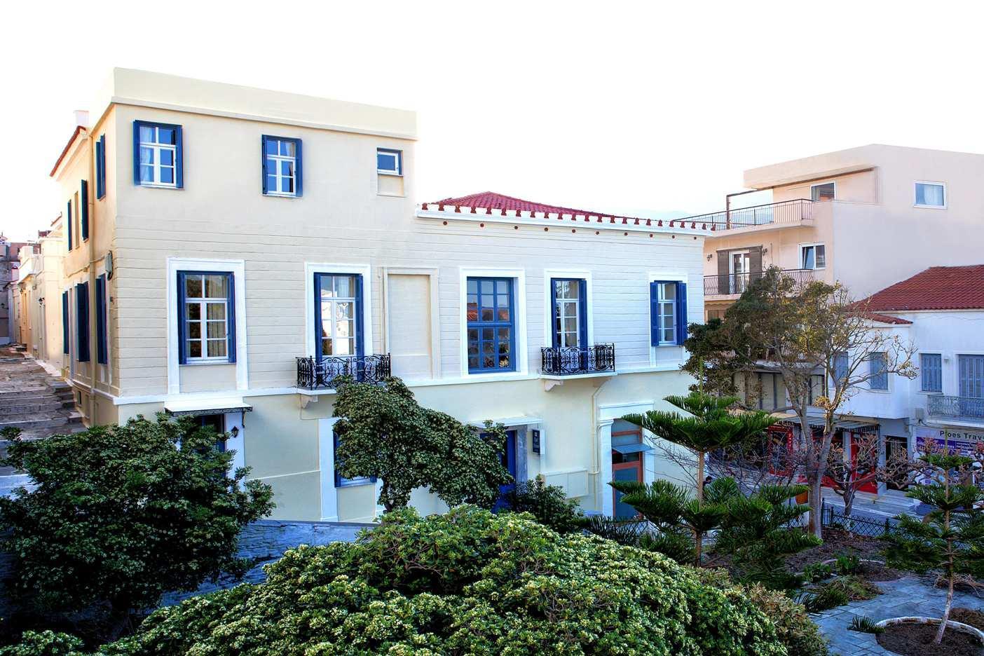 Egli Hotel Ándros エクステリア 写真